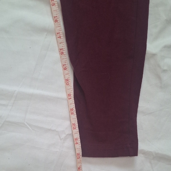 Torrid Wome's Deep Burgundy Leggings size 1 - Picture 4 of 6